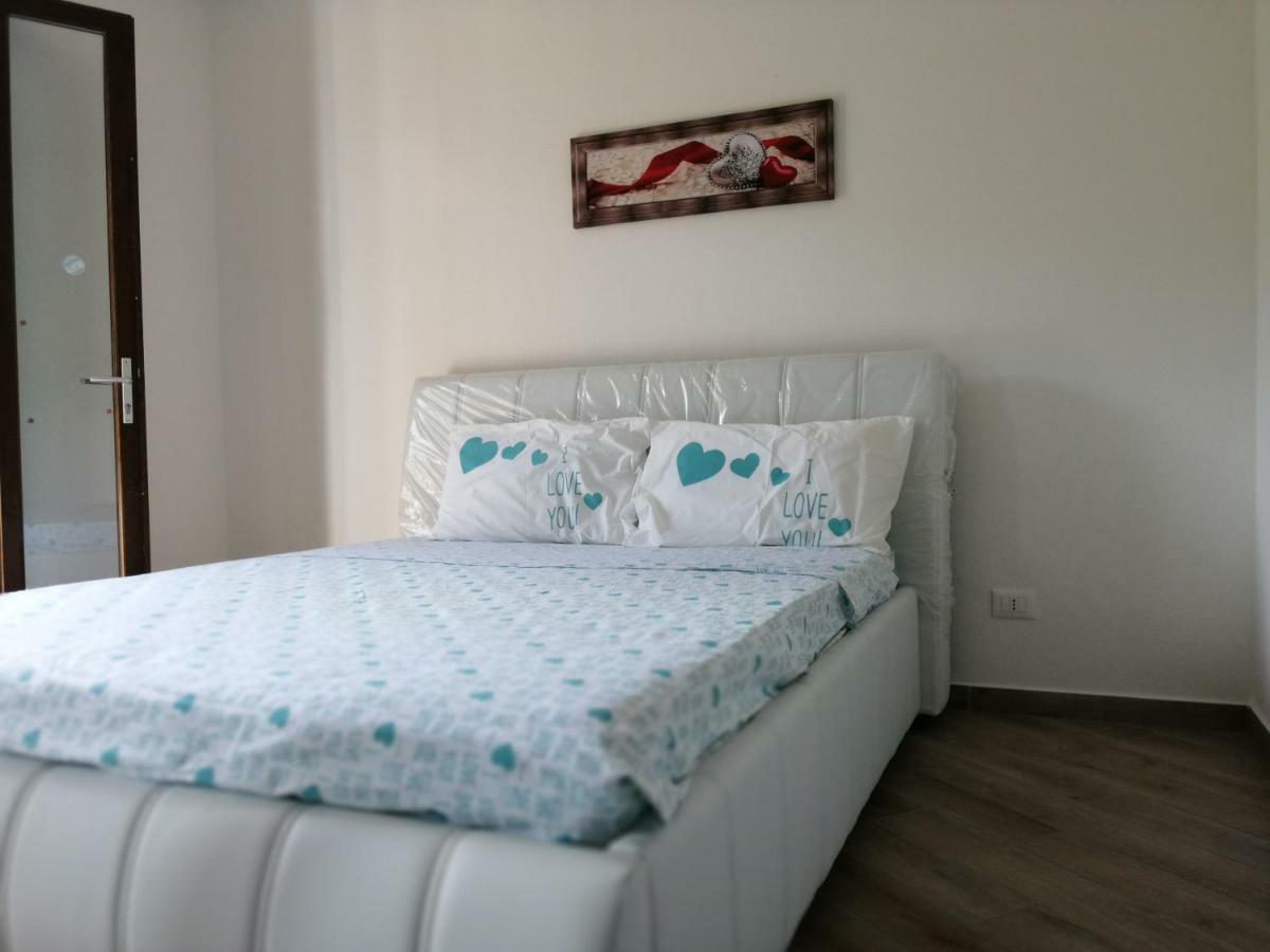 Appartamenti Mareblu Badesi Exterior photo